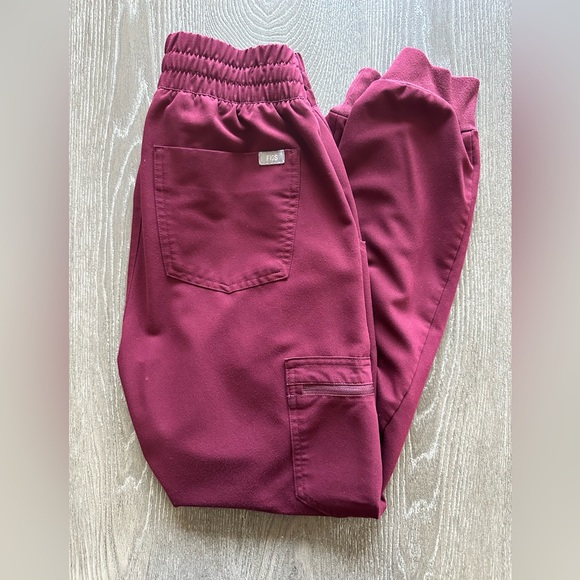 Women's Burgundy Zamora 2.0 ™ - High Waisted Petite Jogger Scrub Pants - Picture 3 of 5